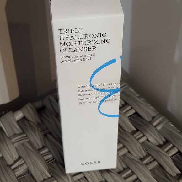NEW COSRX TRIPLE HYALURONIC MOISTERIZING CLEANSER - Picture 1 of 8